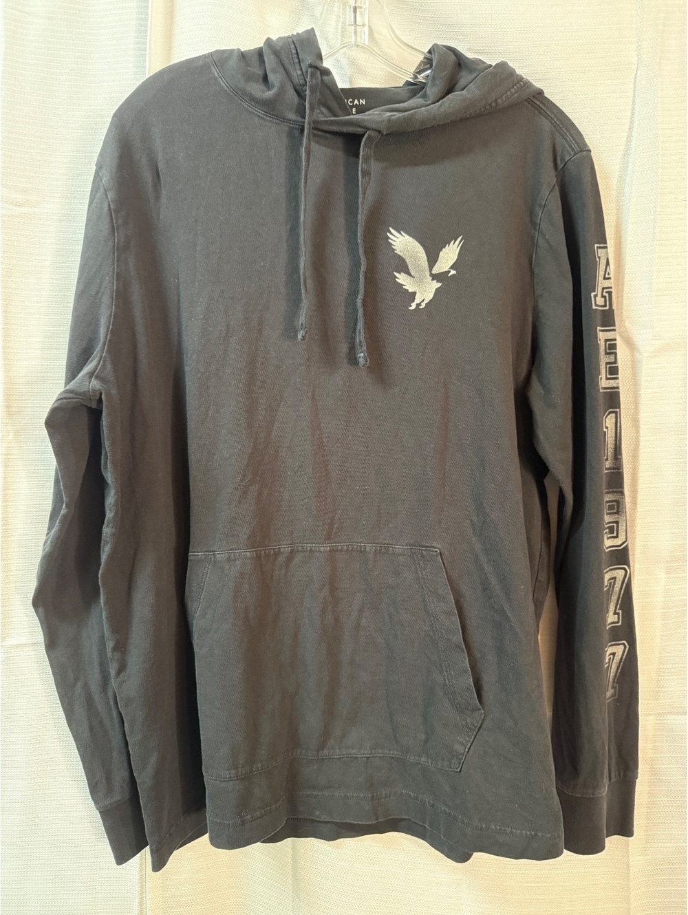 American Eagle Super Soft Standard Fit Hoodie Sweatshirt Medium